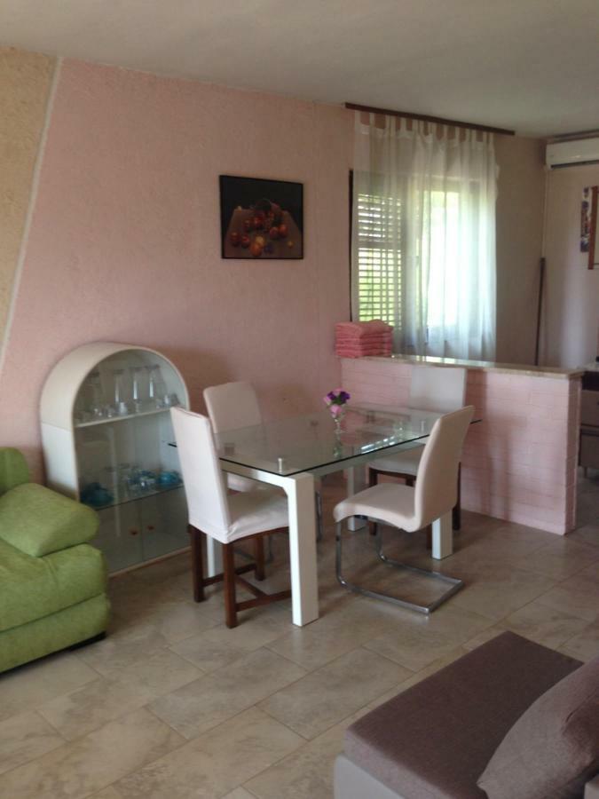 Apartments Ribic Umag Buitenkant foto